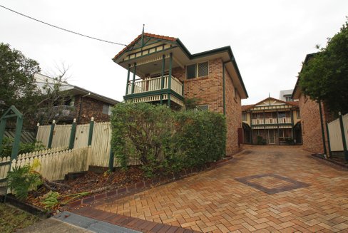 46 Hows Road, NUNDAH QLD 4012