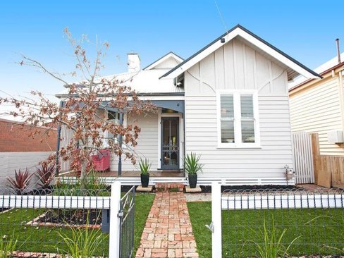 46 Loch Street, East Geelong