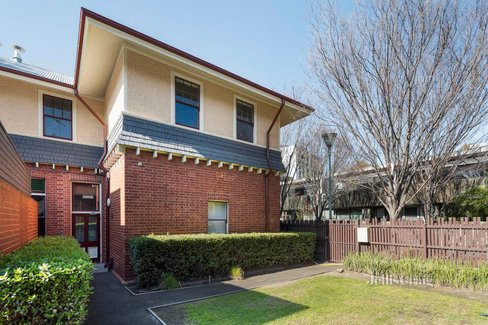 4 6 Manchester Lane Parkville 3052