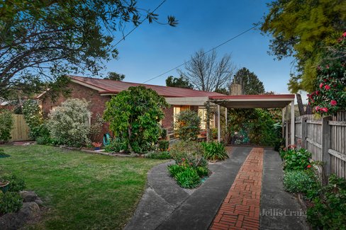 46 Outlook Road Mount Waverley 3149