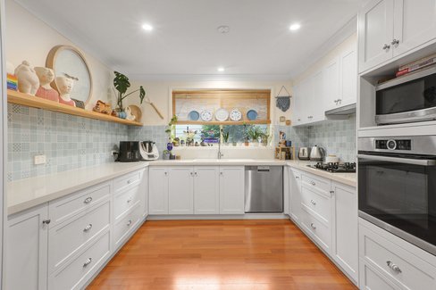 46 Sanderson Road, KANAHOOKA NSW 2530