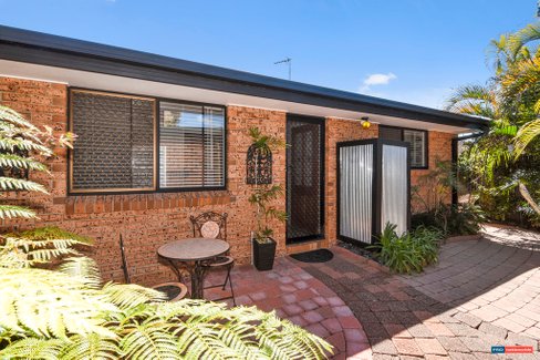 4/7 Cotinga Crescent, BURLEIGH WATERS QLD 4220