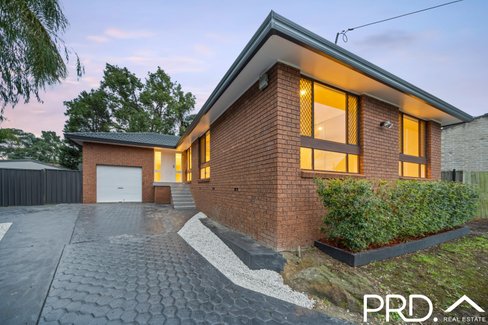 47 Matthews Avenue, EAST HILLS NSW 2213