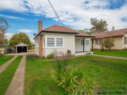 47 Raymond Terrace Road, EAST MAITLAND NSW 2323