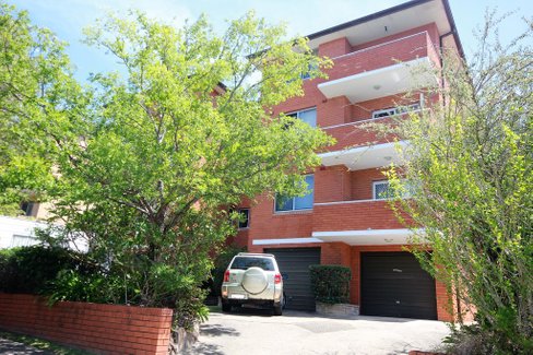 4/7 Short Street, CARLTON NSW 2218