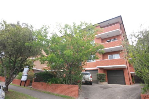 4/7 Short Street, CARLTON NSW 2218