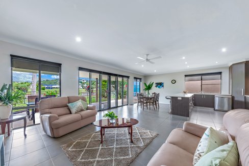 48 Abell Road, CANNONVALE QLD 4802