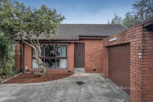 4/8 Barkly Street Ringwood 3134