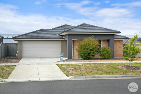 48 Creekstone Drive, ALFREDTON VIC 3350