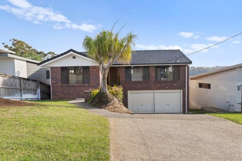 48 Hillcrest Avenue, BANORA POINT