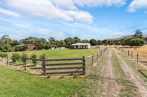 48 Kimberley Drive Waubra 3352