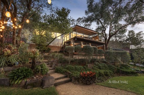 48 Valias Street North Warrandyte 3113