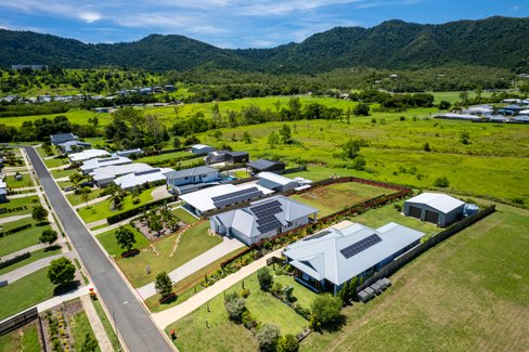 49 Beames Crescent, CANNON VALLEY QLD 4800