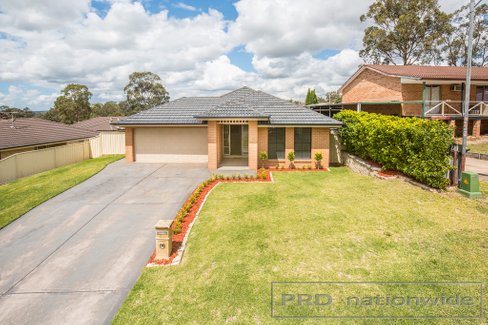 49 Clayton Crescent, RUTHERFORD NSW 2320