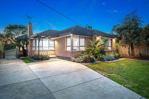 49 Collins Street Diamond Creek 3089