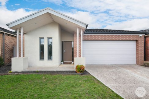 49 Creekstone Drive, ALFREDTON VIC 3350