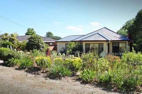49 Gilbert Street, TUMBARUMBA NSW 2653