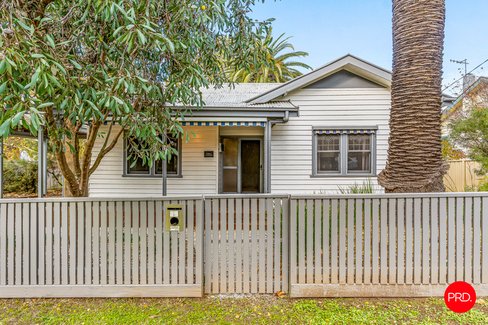 49 Havlin St E, KENNINGTON VIC 3550