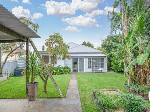 49 High Street, MORPETH NSW 2321