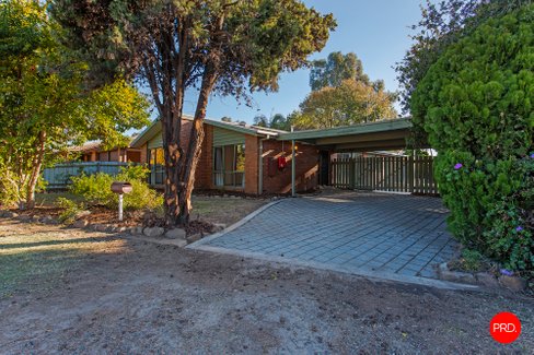 49 Neil Street, KANGAROO FLAT VIC 3555