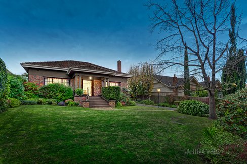 49 Peate Avenue Glen Iris 3146