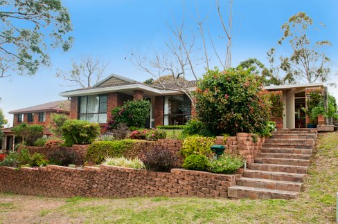 49 Tamarind Drive, CORDEAUX HEIGHTS NSW 2526