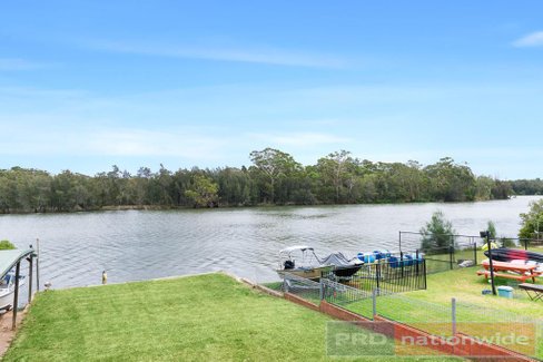 490 Henry Lawson Drive, EAST HILLS NSW 2213