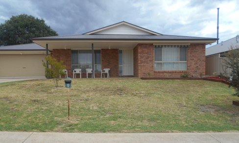 4/91a Russell Street, TUMUT NSW 2720