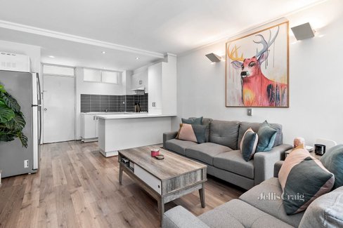 4 992 Mt Alexander Road Essendon 3040