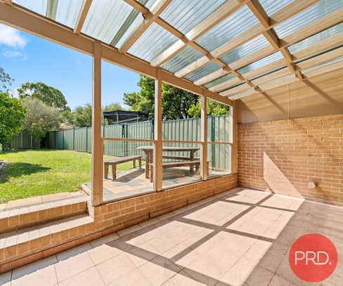 4a Forrest Road, EAST HILLS NSW 2213