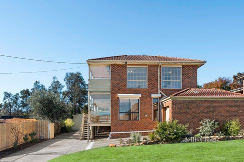 5 Alison Street Portarlington 3223