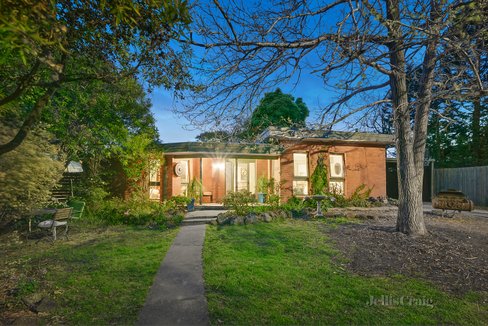 5 Anita Court Doncaster East 3109