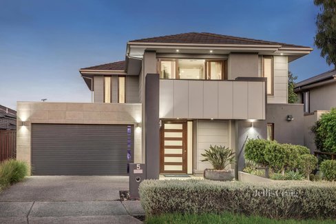 5 Appledale Way Wantirna South 3152
