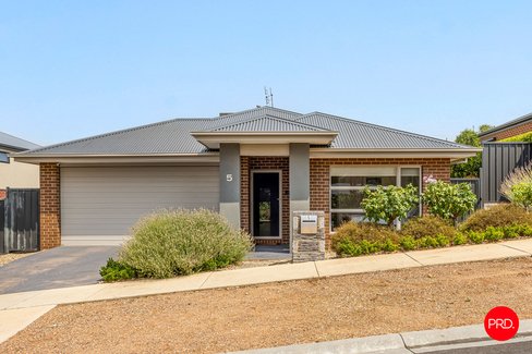 5 Augustine Avenue, GOLDEN SQUARE