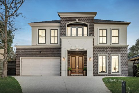 5 Beena Court Glen Waverley 3150