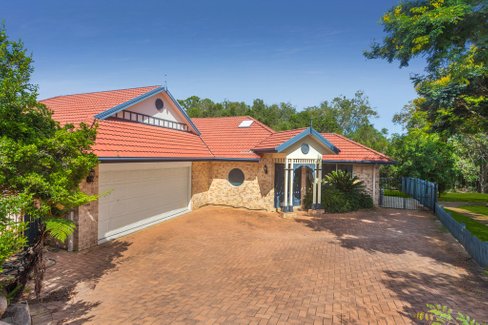 5 Bromley Close, MURRUMBA DOWNS QLD 4503