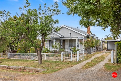 5 Brown Street, CALIFORNIA GULLY VIC 3556