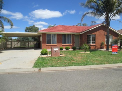 5 Caley Close, TAMWORTH NSW 2340