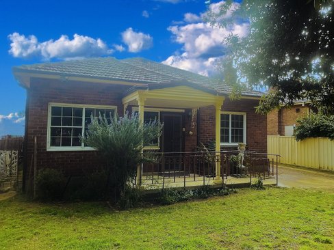 5 Churchill Ave, ORANGE NSW 2800