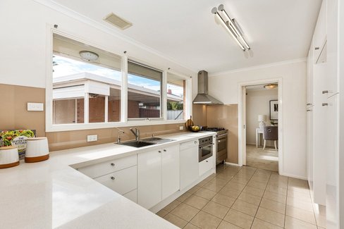 5 Clitus Street Glen Waverley 3150