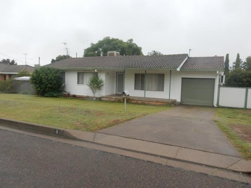 5 Coorong Street, TAMWORTH NSW 2340