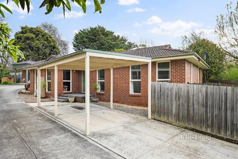 5 Cowley Court Mooroolbark 3138