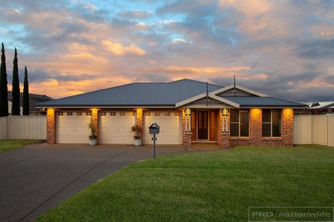 5 Crothers Street, RUTHERFORD NSW 2320