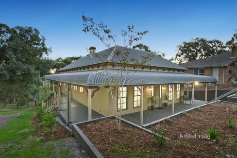 5 Crowe Court Eltham 3095