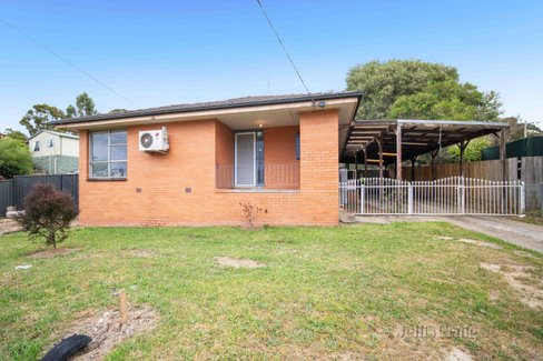 5 Curnow Street  Golden Point 3350