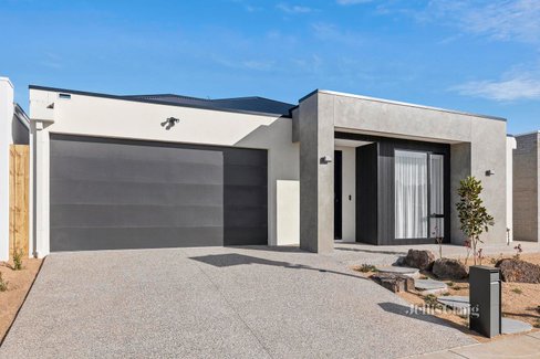 5 Danaher Avenue Waurn Ponds 3216