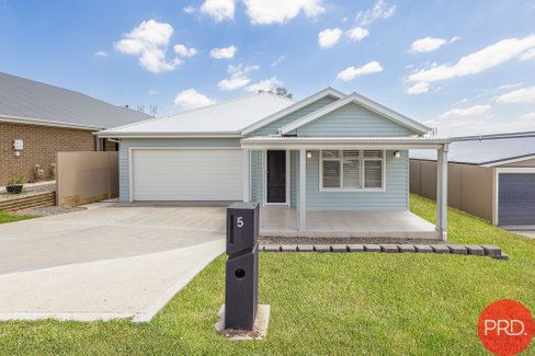 5 Dempsey Way, NORTH ROTHBURY NSW 2335