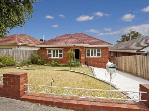 5 Dickens Street Pascoe Vale South 3044