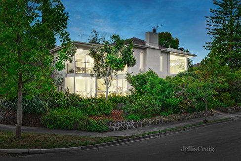 5 Fletcher Parade Burwood 3125