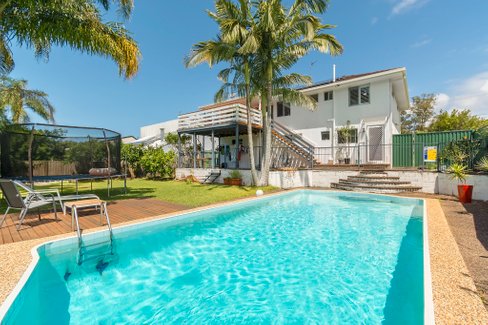 5 Gayle Street, SOUTHPORT QLD 4215